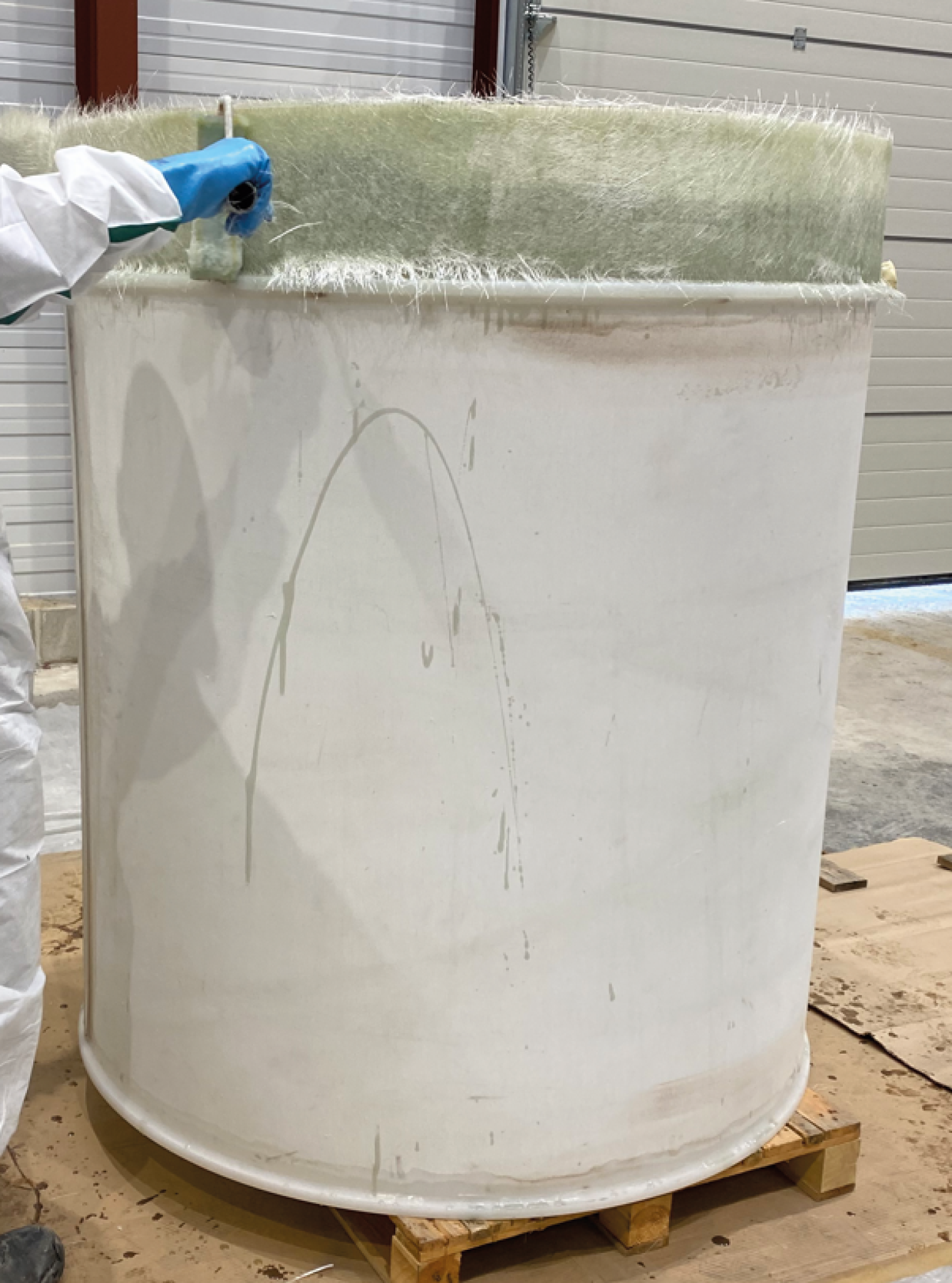 Étapes de fabrication d’une cuve cylindrique en PVDF frettée double peau