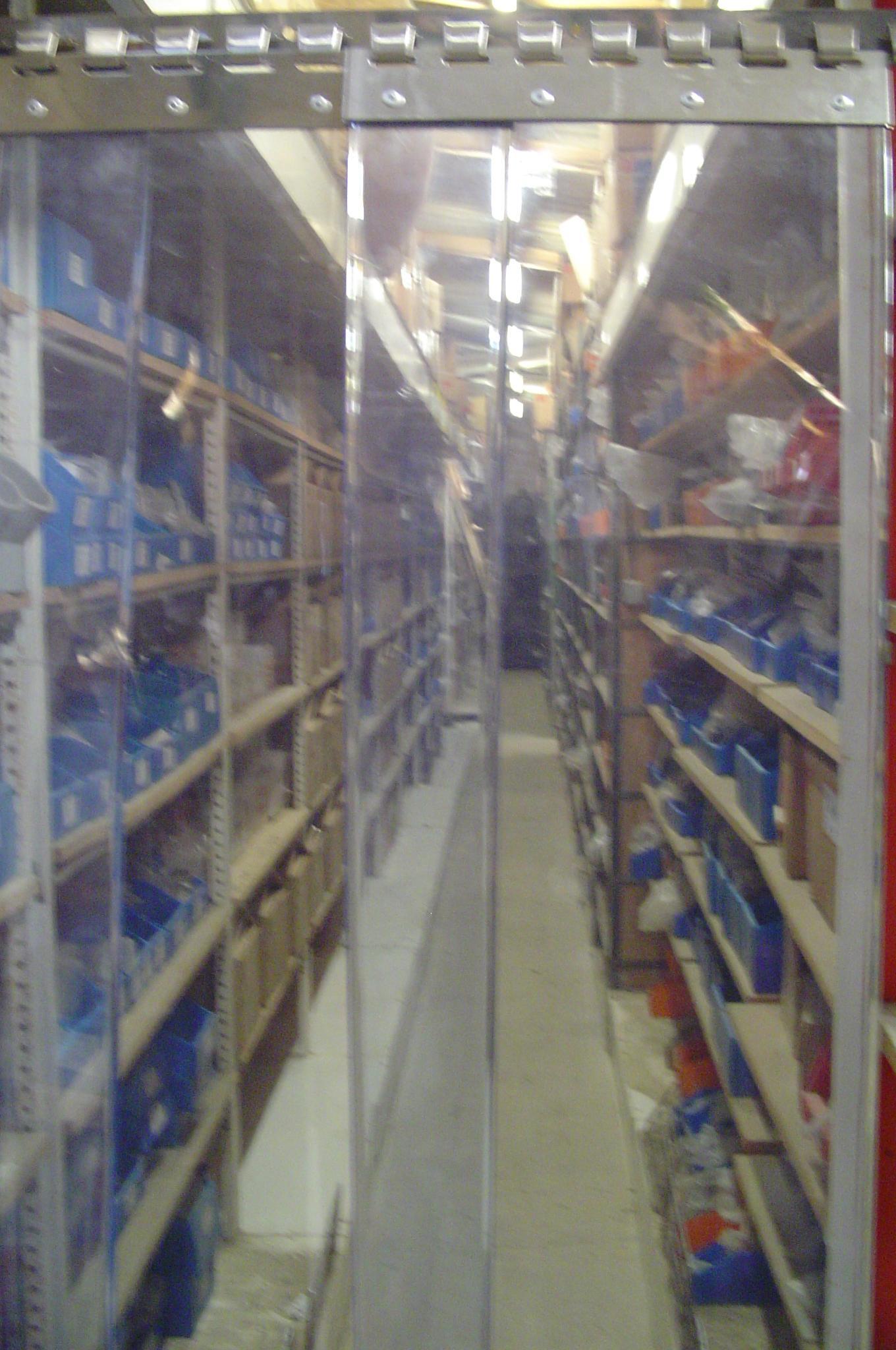 Porte industrielle à lanières PVC