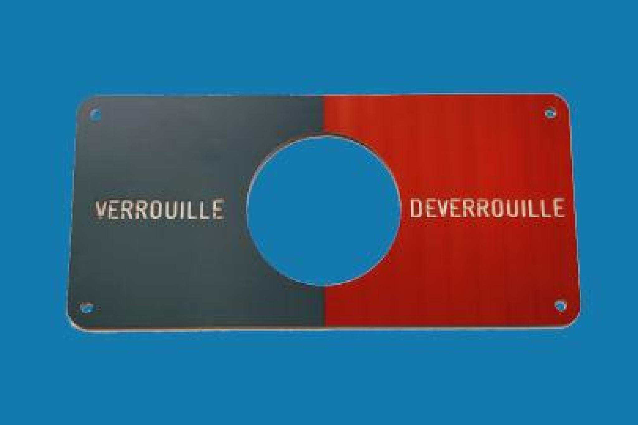 Plaque de repérage Signaplex composée de trois couches colorées